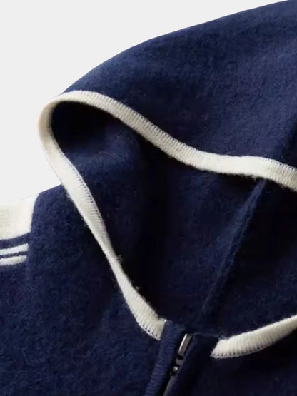 Ensemble Regent aus Kaschmir und Komfort – Kreuz und Krone