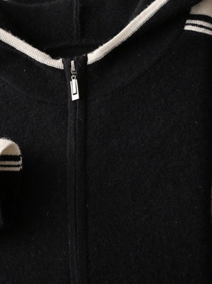 Ensemble Regent aus Kaschmir und Komfort – Kreuz und Krone